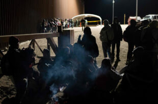 Suprema Corte dos EUA decide a favor de medida que permite expulsar imigrantes
