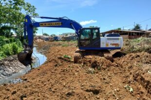 200 toneladas de entulhos são retiradas de córregos de Sena Madureira