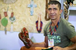 Artesão acreano concorre a prêmio internacional de histórias para o desenvolvimento do turismo sustentável