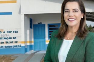 Mara Rocha comemora a entrega do Galpão do Produtor no município de Jordão