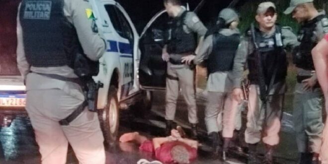 Violência em Rio Branco: criminosos rendem motorista e passageiros de ônibus e trocam tiros com a polícia