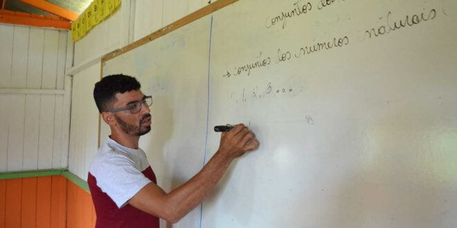 Novos professores efetivos do cadastro reserva da Educação são nomeados; veja lista