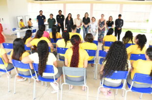 Detentas fazem carteira de identidade em ação no presídio feminino de Rio Branco