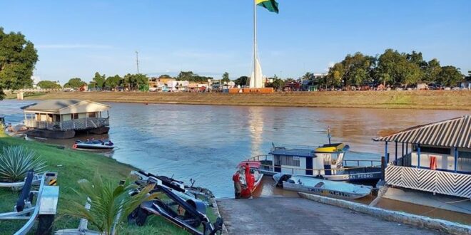 Nível do Rio Acre se aproxima da cota de alerta e mais chuvas estão previstas