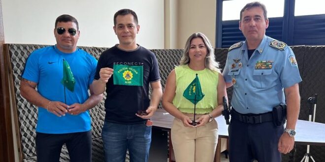 Oficiais da PMAC entram para reserva remunerada com homenagens