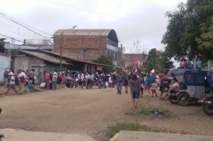 Brasileiros ficam presos em bloqueio de protesto no Peru
