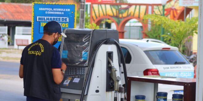 Procon notifica sindicato para evitar práticas abusivas nos preços dos combustíveis no Acre