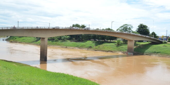 Nível do Rio Acre sobe quase um metro em 24 horas