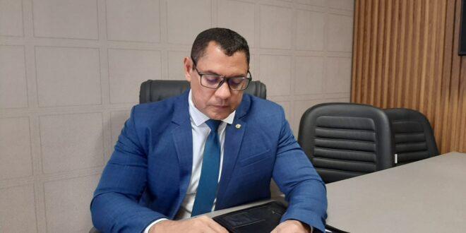Muitas promessas e salários da Vip atrasados: veja o "pré-mandato" de Ulysses