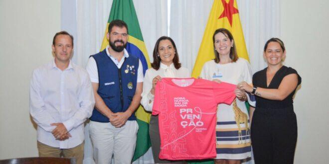 Governo doa van para Hospital de Amor e avança em parcerias para ampliar serviços de saúde