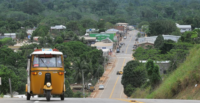 Câmara aprova acordo que facilita trânsito de veículos na fronteira entre Brasil e Peru