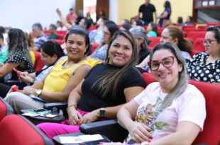 Educação realiza formação em direitos humanos e diversidade