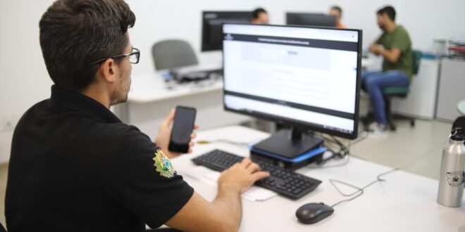 Procon divulga site da Anatel que identifica chamadas desconhecidas feitas por números empresariais