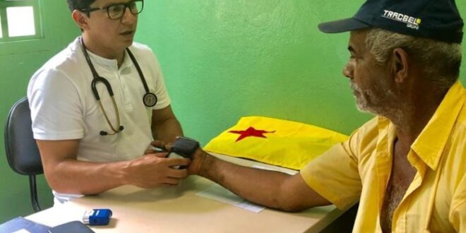 Nem a placa de agradecimento pelos votos escapou da ação de ladrões