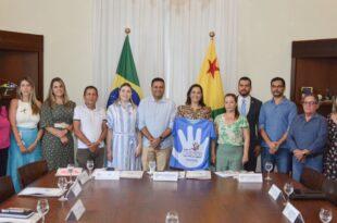Governo e MPAC discutem políticas públicas para pessoas com transtorno do espectro autista em todo o estado