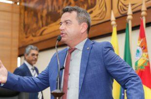 André da droga Vale pede regularização fundiária no Belo Jardim ll 
