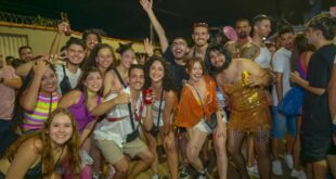 Bloco dos Sujos fez a festa no bairro do Tucumã neste domingo