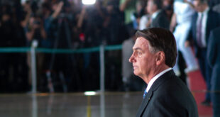 Bolsonaro vai palestrar em evento de organização associada ao ataque ao Capitólio
