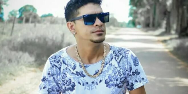 Cantor de pagode tem infarto fulminante em casa após show