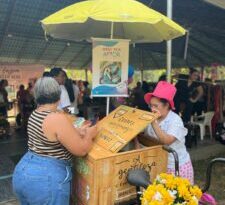 Coletivo Elas Fazem Acontecer realiza feira carnavalesca no Casarão