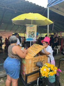 Coletivo Elas Fazem Acontecer realiza feira carnavalesca no Casarão