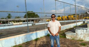Vereador denuncia abandono das quadras de esportes de Mâncio lima