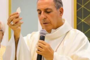 Bispo Dom Joaquín Pertiñez é internado na UTI do hospital Santa Juliana