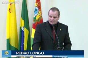 Longo parabeniza Gladson por restabelecer secretarias que cuidam das mulheres, jovens e do turismo