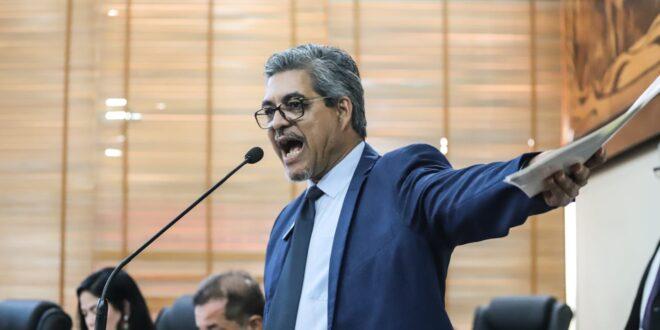 Edvaldo Magalhães se manifesta contrário a projeto que retira da Aleac poder de referendar escolha do presidente do Acreprevidência