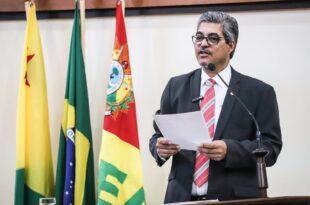 Edvaldo Magalhães volta a relatar situação da pista de Jordão: “crime contra a população”
