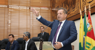 Marcus Cavalcante é empossado no cargo de deputado estadual