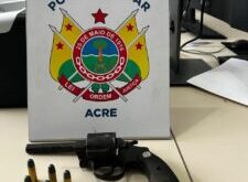 Domingo pesado: PM apreende drogas e arma de fogo na capital 