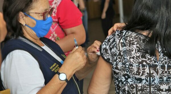 Lembrete: começa hoje a vacinação bivalente contra covid