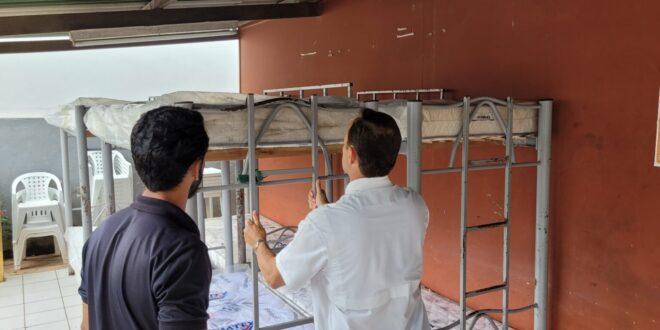 Estado entrega beliches e colchões para abrigo de migrantes em Rio Branco