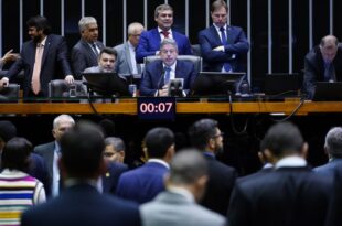 Câmara aprova projeto que favorece réu quando houver empate em julgamento
