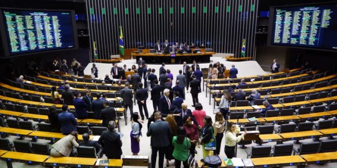 Câmara pode votar medidas provisórias nesta manhã