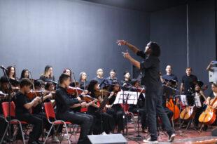 Escola de Música do Acre divulga edital com vagas para cursos presenciais