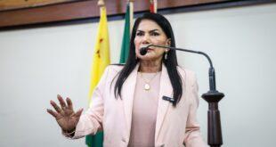 Antonia Sales pede conserto de aparelho litotritor e de colonoscopia da Fundhacre