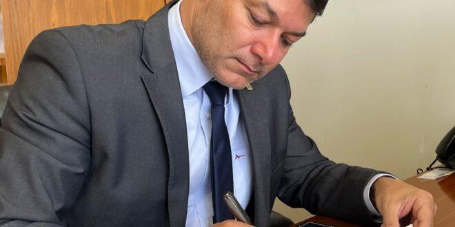 Roberto Duarte propõe suspensão de dívida de produtores rurais atingidos pela alagação