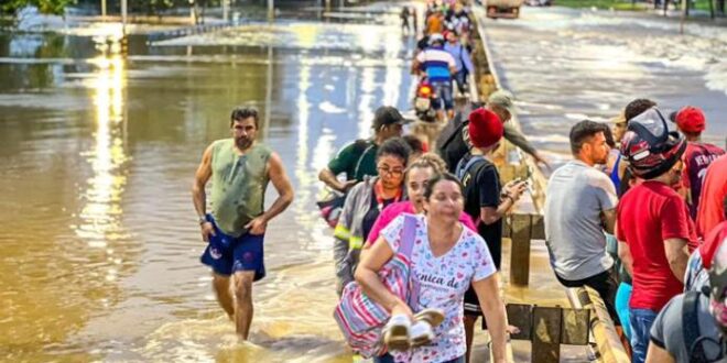 Previsão é que caos em Rio Branco por causa das chuvas se estenda pelo final de semana