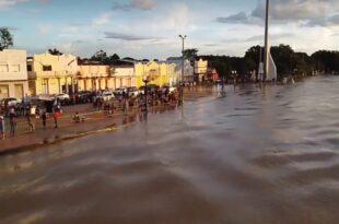 Nível do Rio Acre atinge 17, 18m às 6 h desta quinta-feira, 30