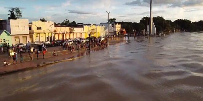 Nível do Rio Acre atinge 17, 18m às 6 h desta quinta-feira, 30