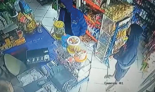 Homens armados invadem comércio  em Cruzeiro do Sul