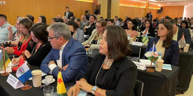 Governo participa de reunião de entidades estaduais de meio ambiente para discutir política climática no Brasil