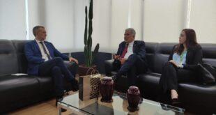 Senador Sérgio Petecão se reúne com presidente da Conab para apoiar produtores rurais
