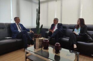 Senador Sérgio Petecão se reúne com presidente da Conab para apoiar produtores rurais