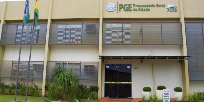 PGE torna pública a relação final dos inscritos no 20º Processo Seletivo de Direito