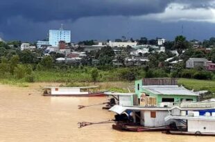 Rio Juruá volta a transbordar e atinge mais de 6 mil famílias