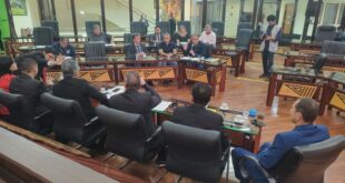 Governo apresenta medidas emergenciais em favor das empresas alagadas para comissões de deputados