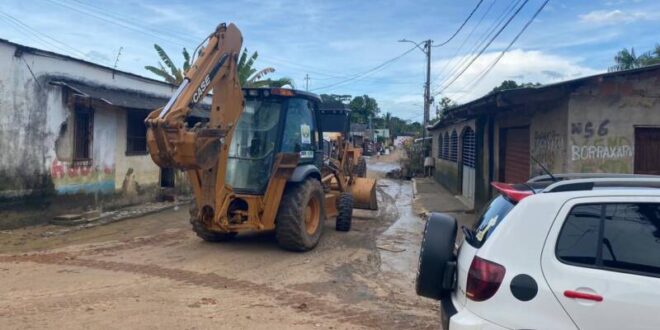 Estado recolhe mais de 11 carradas de entulhos em apenas um dia em Rio Branco